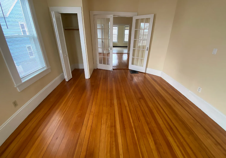 8 Bennett St, South Medford