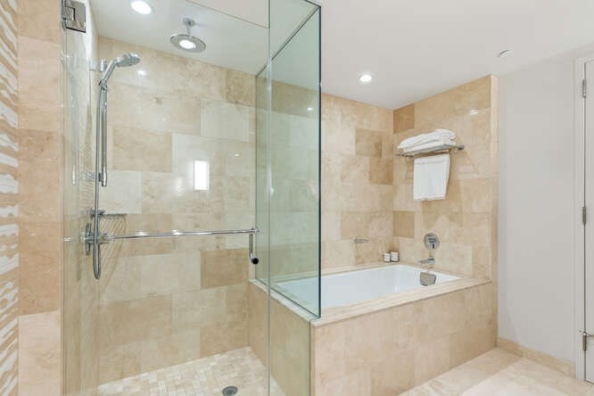 1 Franklin St, Midtown