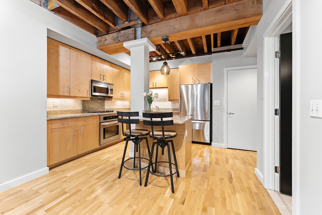 101 Broad St, Waterfront