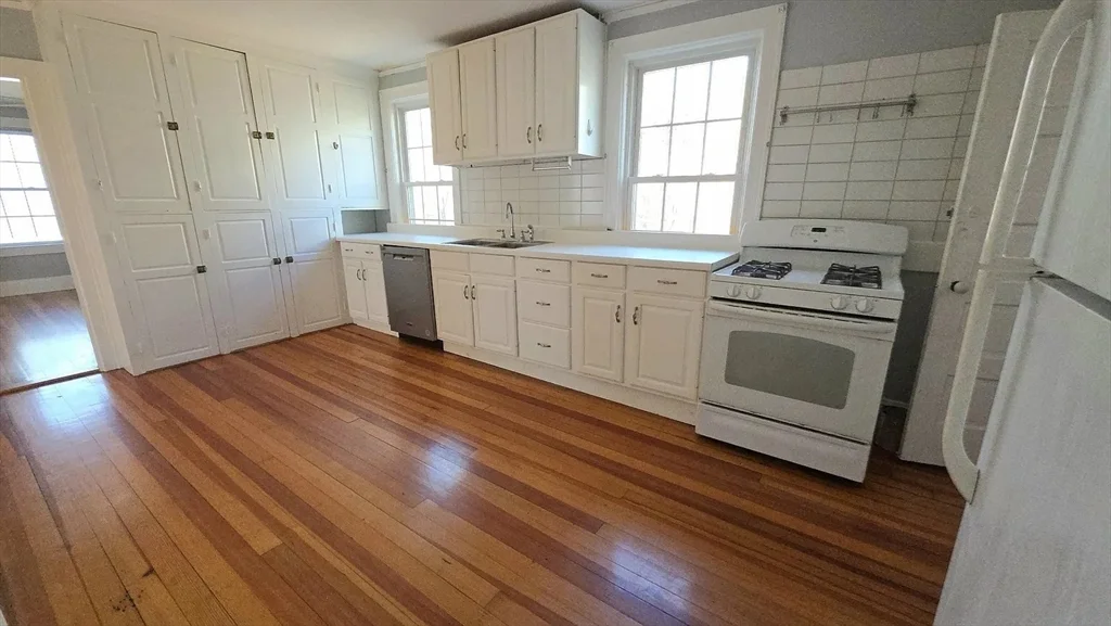 9 Kenilworth St, Shawsheen Village