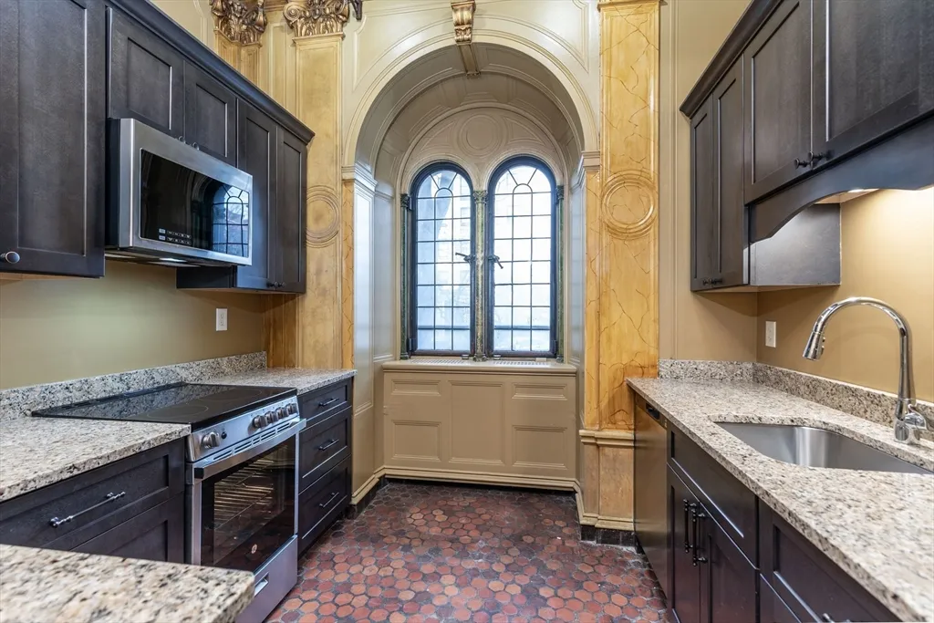 107 Beacon St, Back Bay