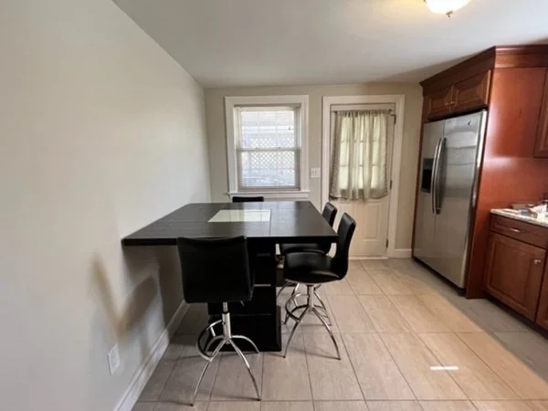 375 Elm St, Braintree