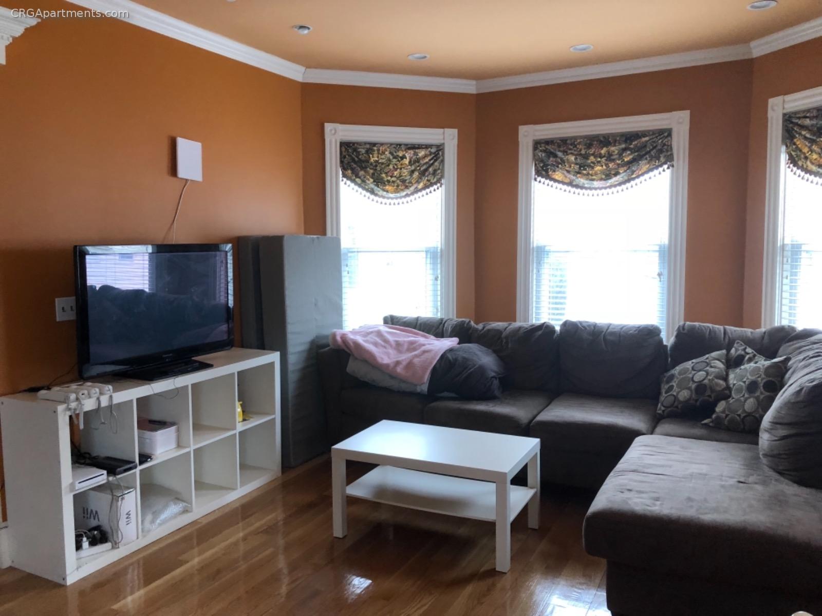 6 Saint Paul St, Mid-Cambridge