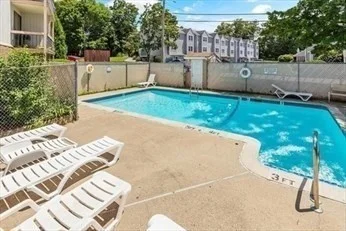 1461 Pawtucket Blvd, Lowell