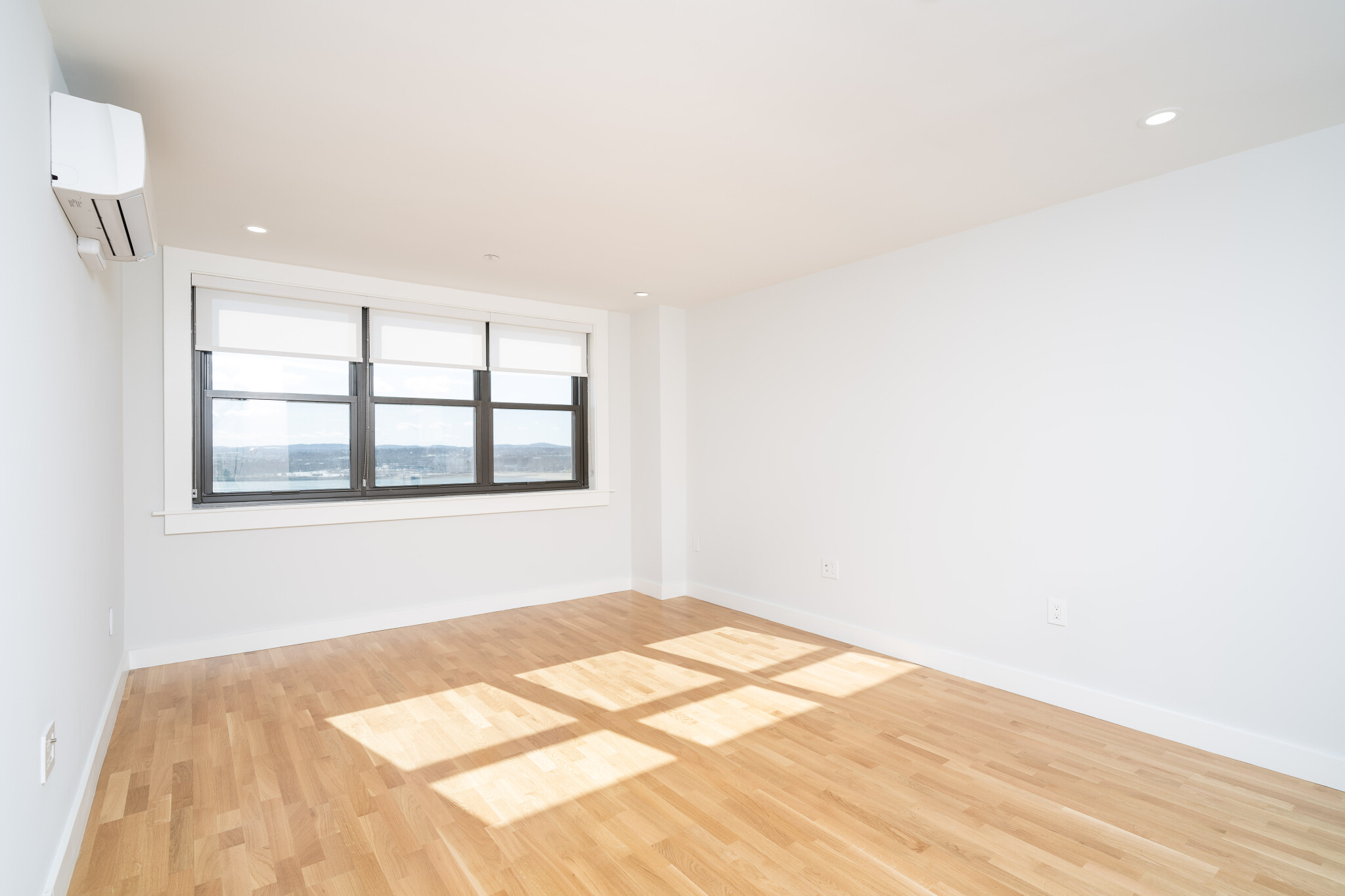 1410 Columbia Rd, South Boston