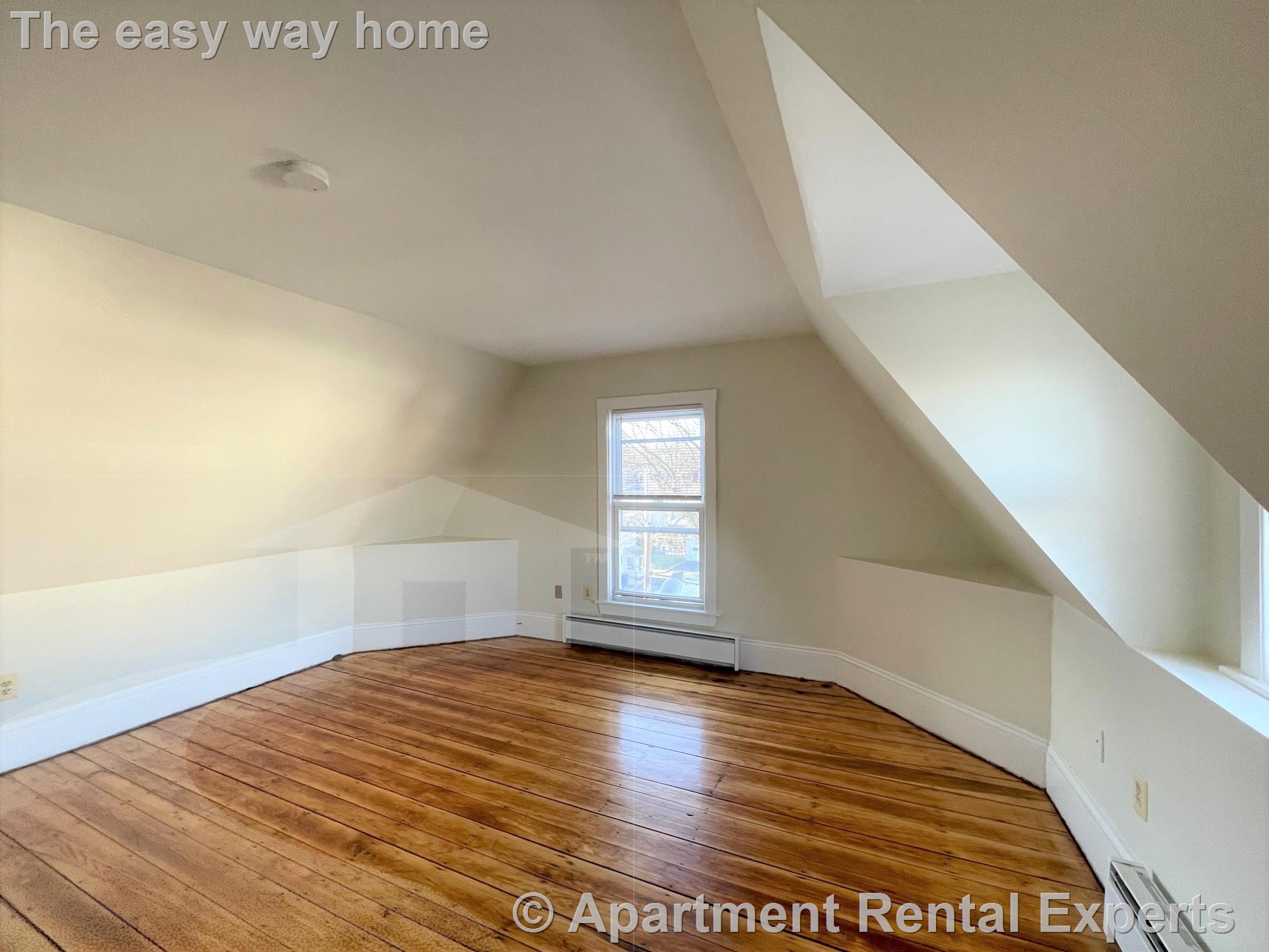 14 Chestnut St, Malden Center