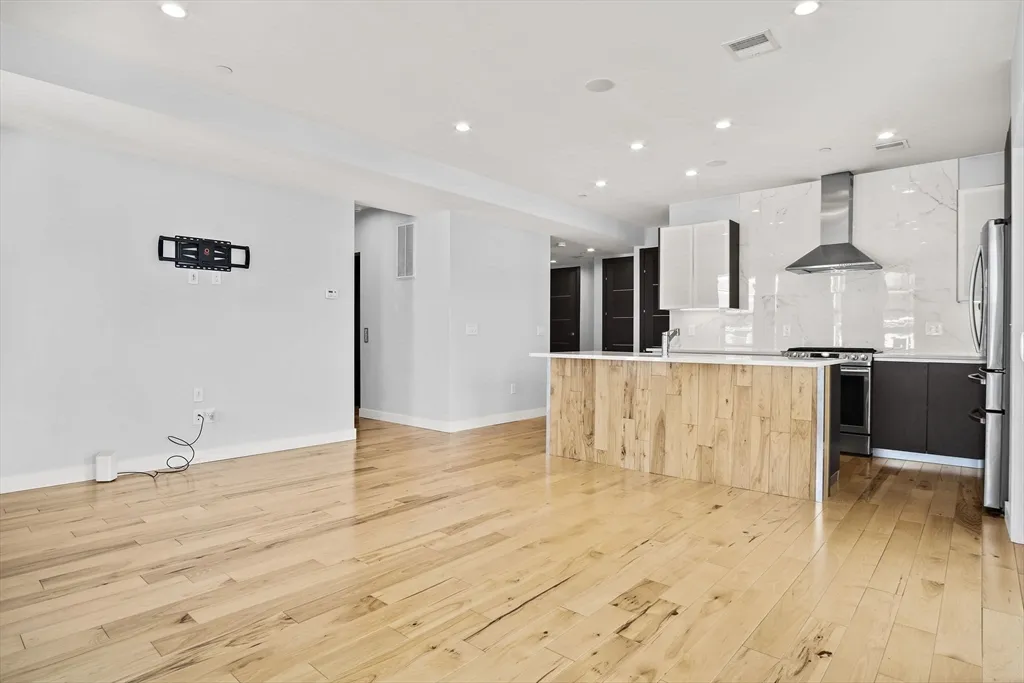 39 Lexington St, Eagle Hill