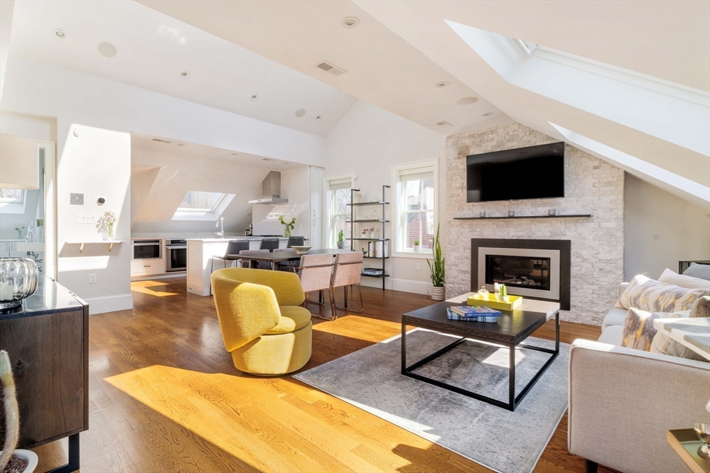 462 Shawmut, South End