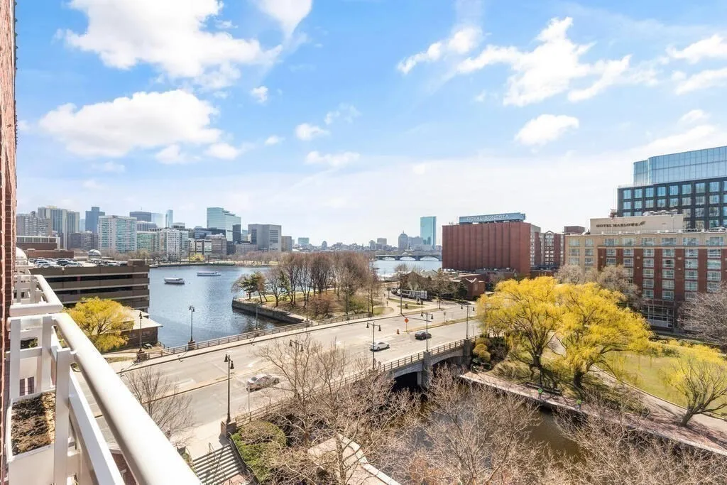 4 Canal Park, East Cambridge