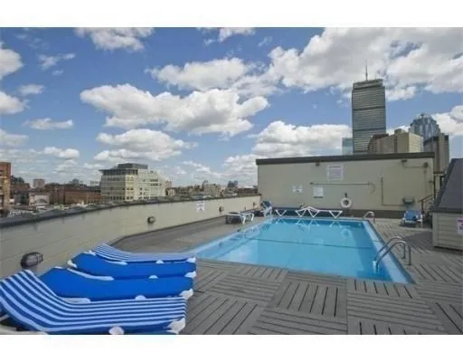 12 Stoneholm St, Fenway