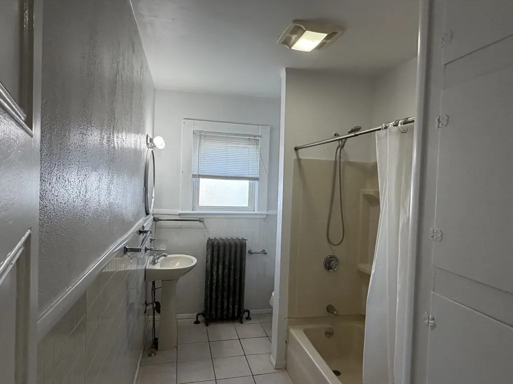 148 George St, Tufts University