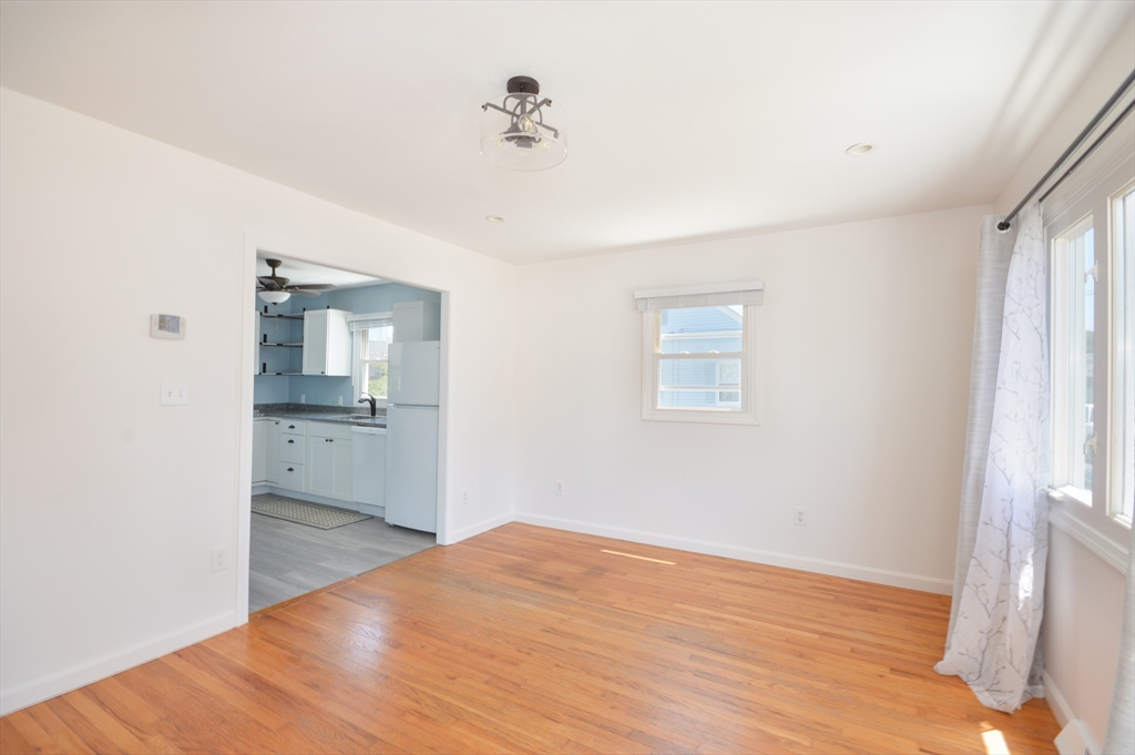 42 Buttonwood Rd, Bliss Corner