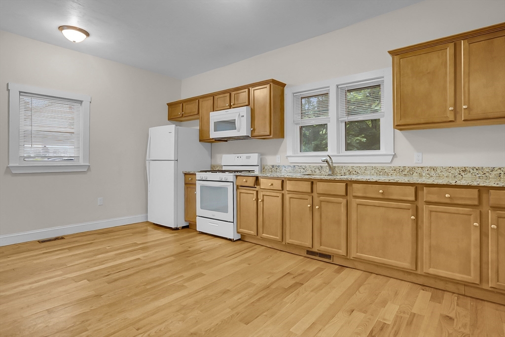 29-33 Highland Ave, Fitchburg