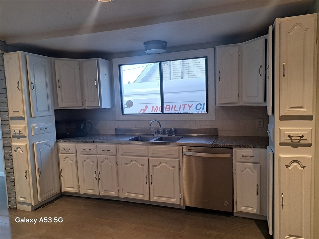 351 Plantation St, East Worcester