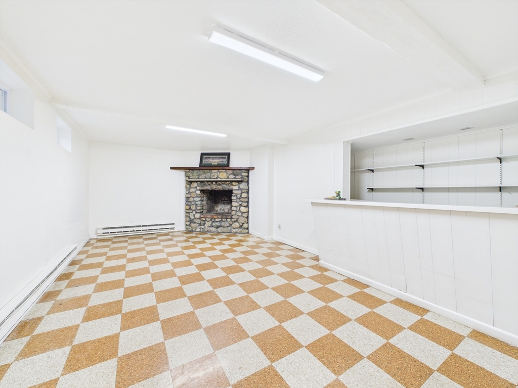 215 Stoney Lea Rd, Precinct One/Upper Dedham