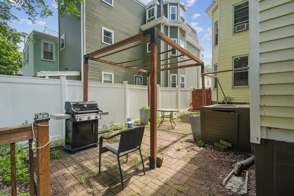 67 Concord Ave, Inman Square