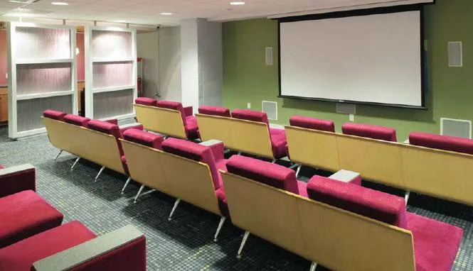 185 Freeman St, North Brookline