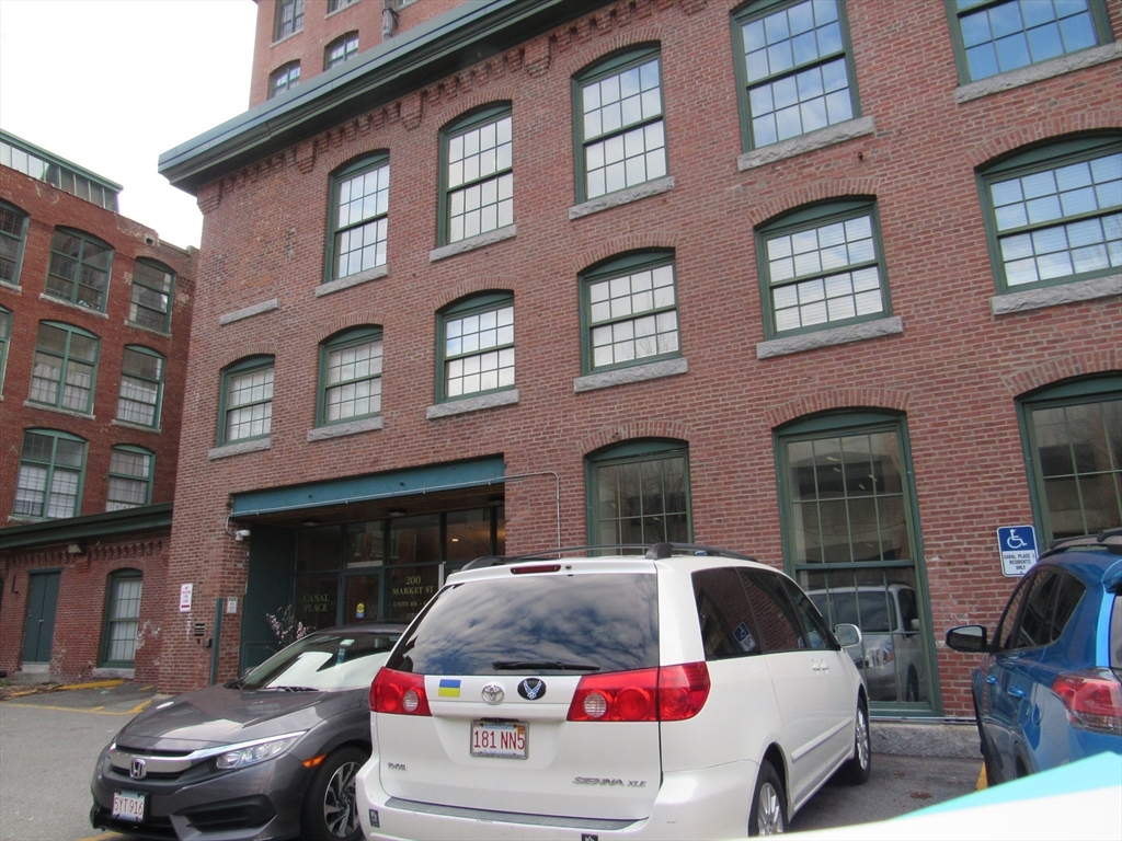 200 Market St, Downtown