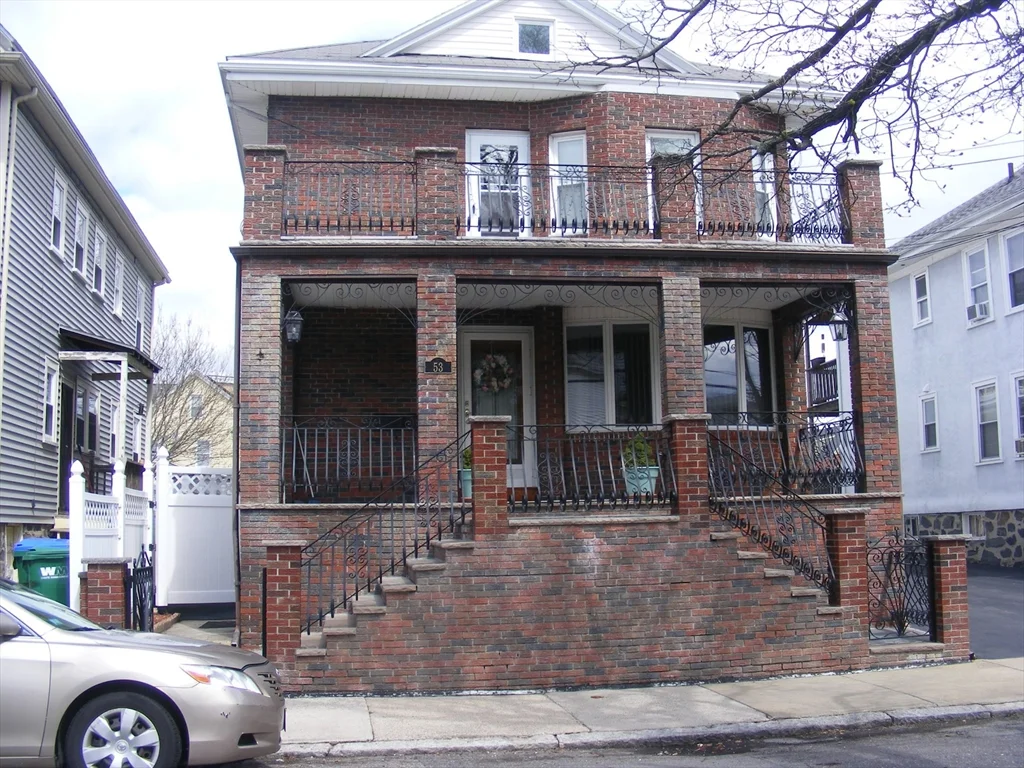 53 Marshall St, Medford