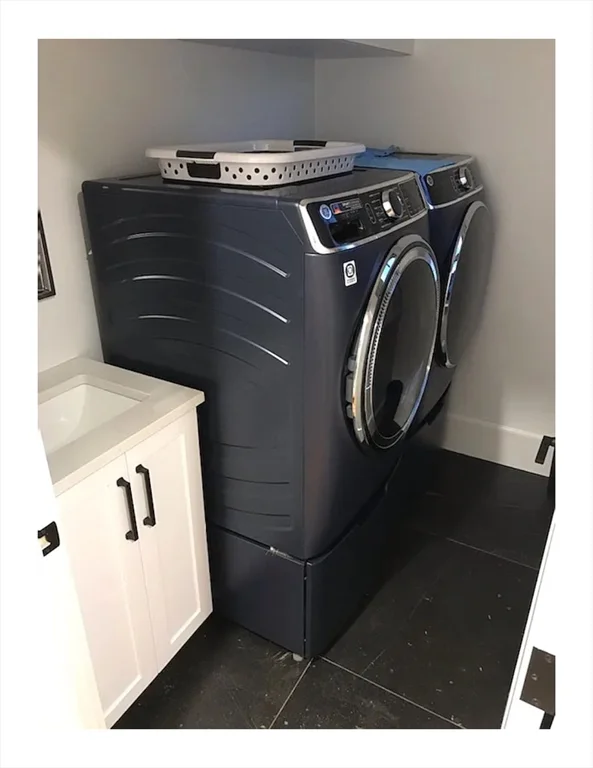 153 Bayside Rd, Quincy