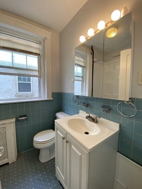 74 Babcock St, North Brookline