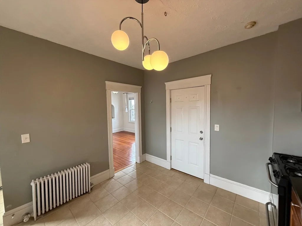 221 Shurtleff St, Chelsea