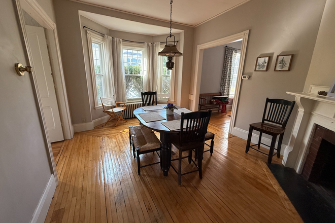 9 Hollis St, Newton Corner