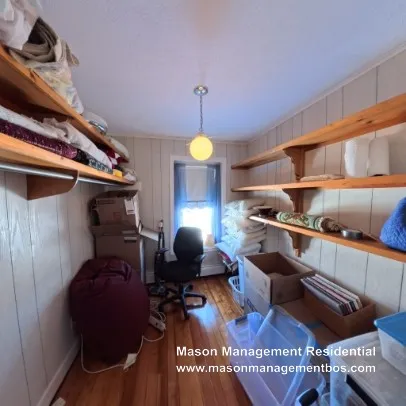 9 Raymond St, Allston