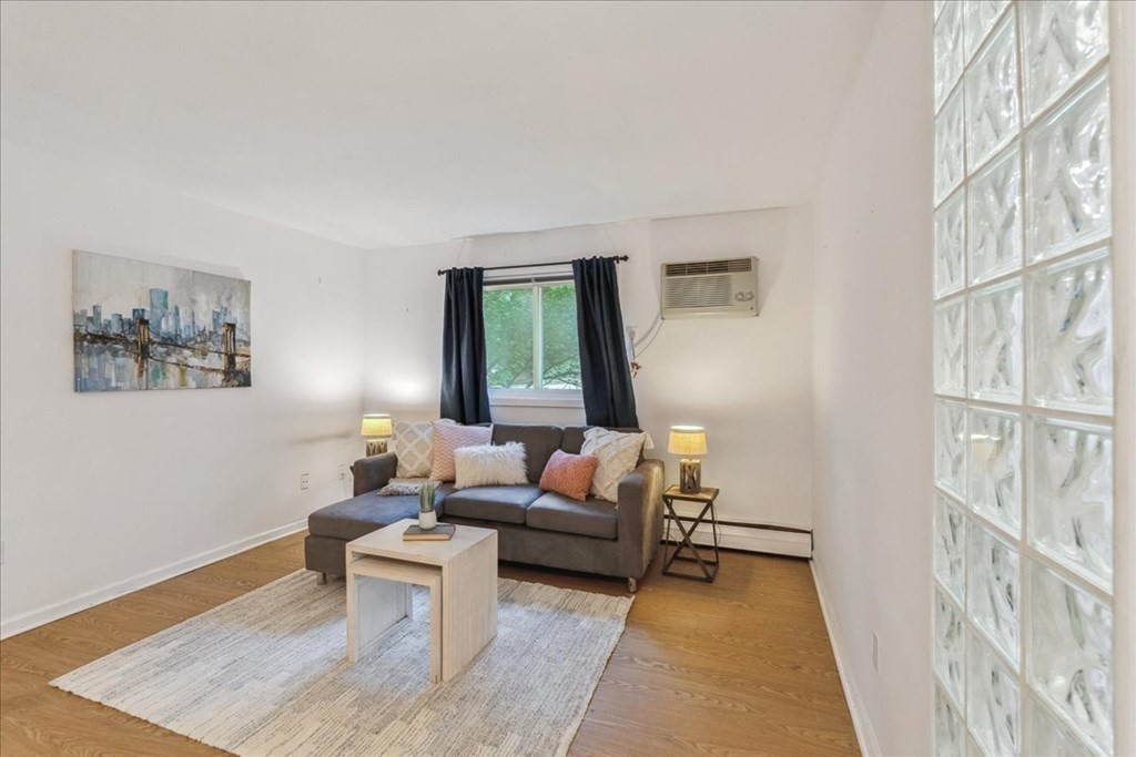 82 Lionel Ave, Waltham