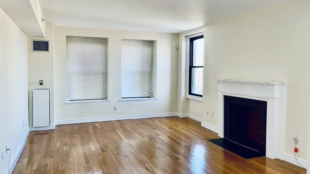 4 Charlesgate E, Back Bay