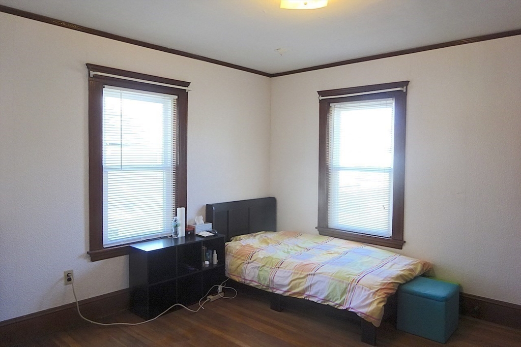 115 Playstead Rd, Medford