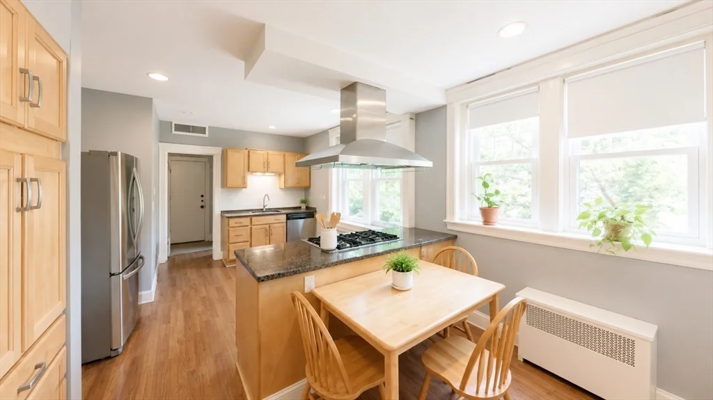 70 Winchester St, Coolidge Corner