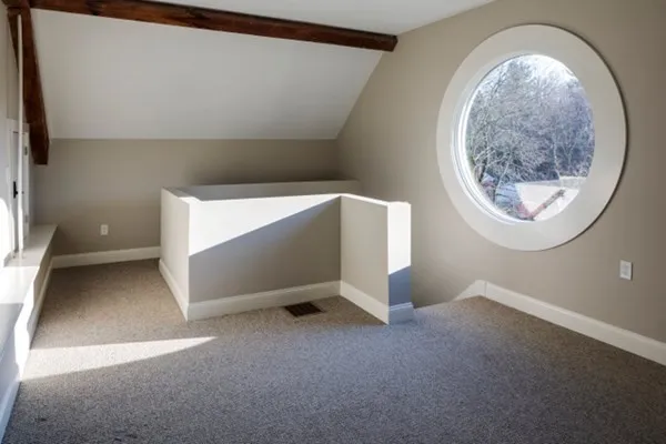 33 West Main St, Groton