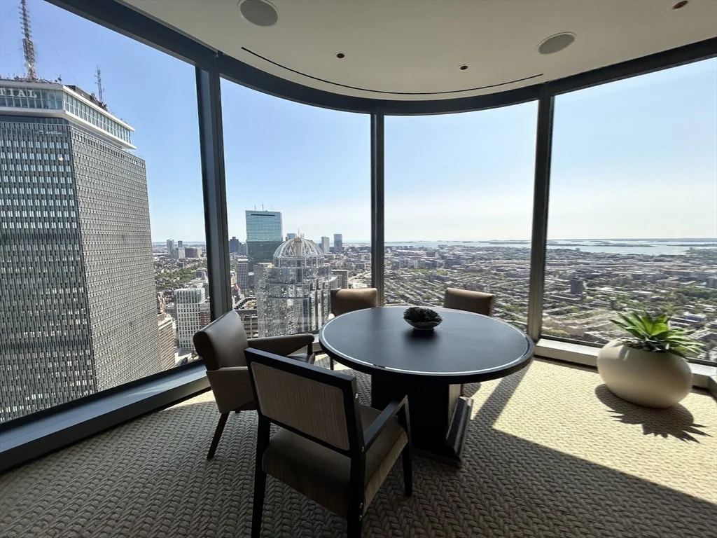 1 Dalton St, Back Bay