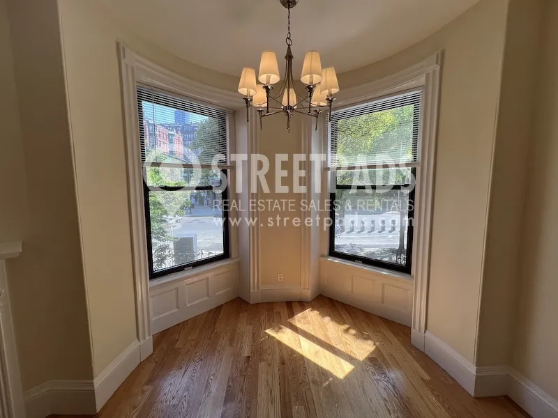 504 Beacon St, Back Bay