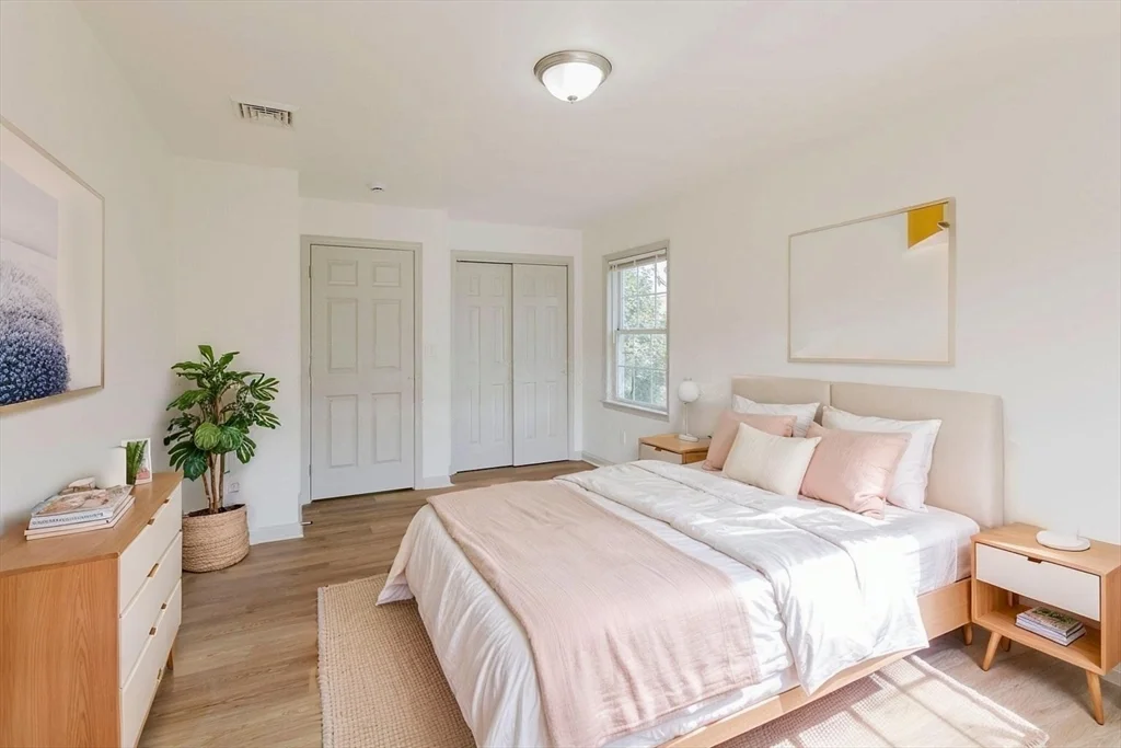 2591 Washington St, Roxbury