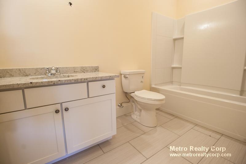 5165 Washington St, West Roxbury