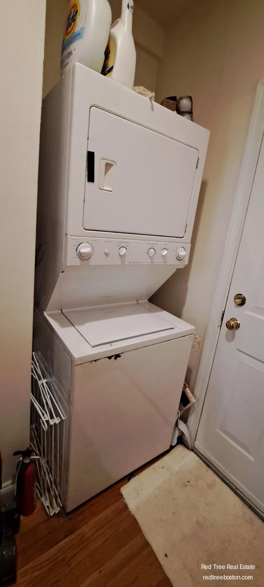 143 Hillside St, Mission Hill