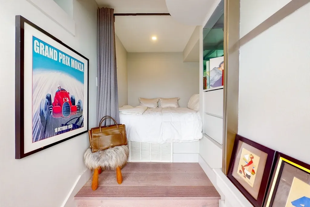 270 Beacon St, Back Bay