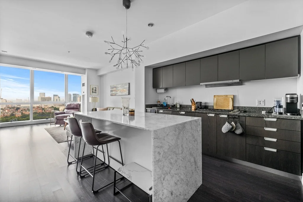 110 Stuart St, Back Bay