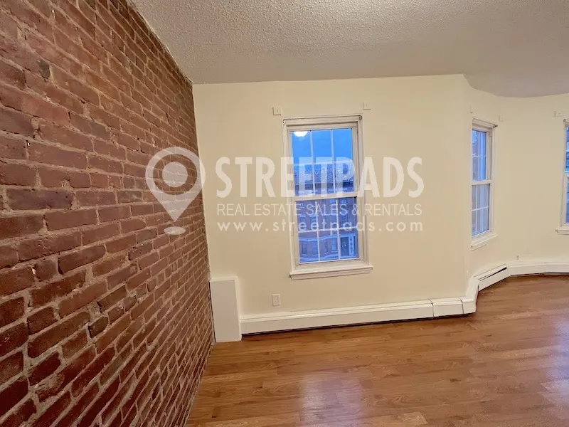 46 South Huntington Ave, Mission Hill