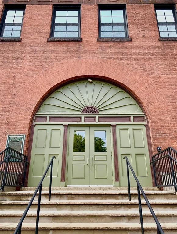 72 Ashland, Malden