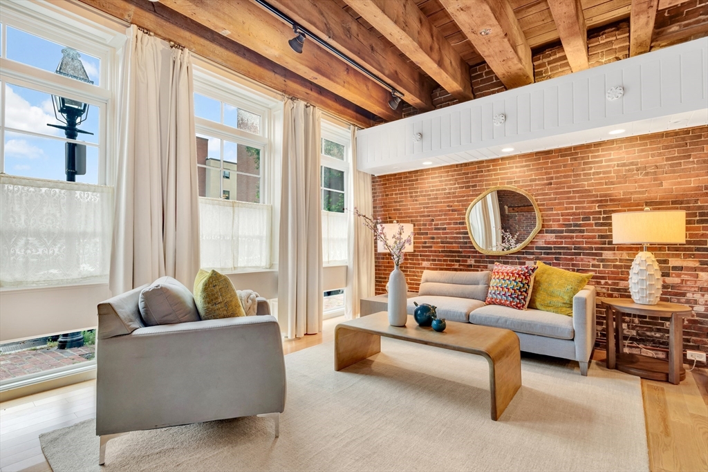 75 Fulton, Waterfront