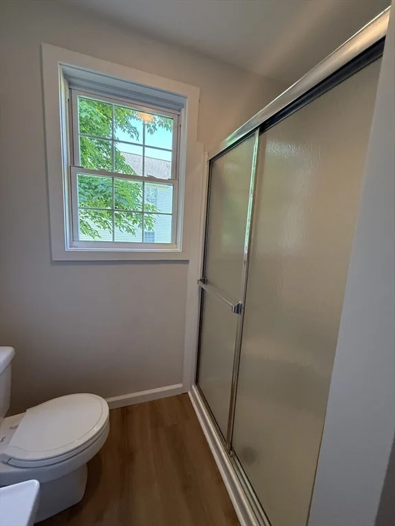 28 Crestview Dr, Westborough