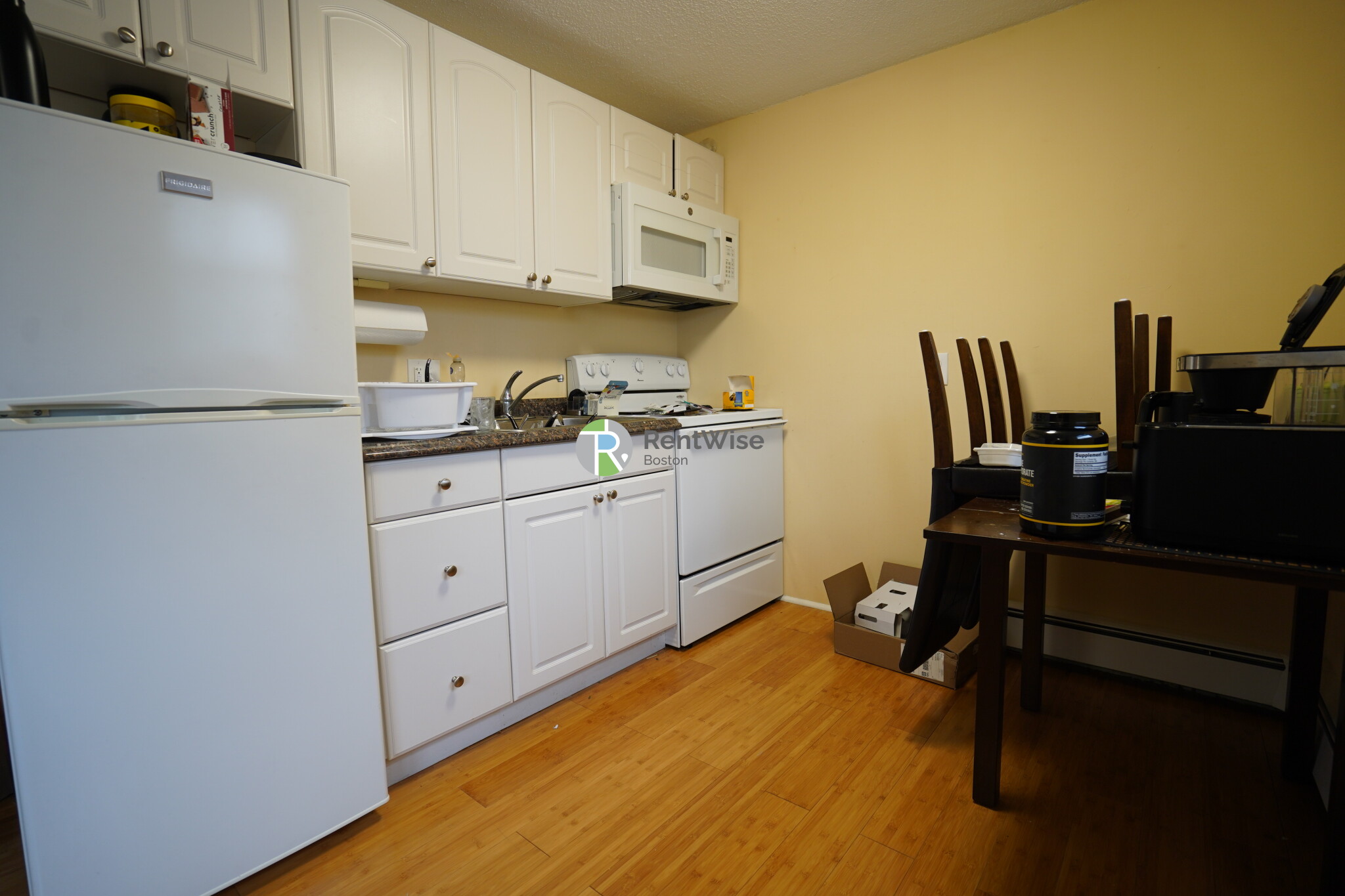 121 Ash St, South Side