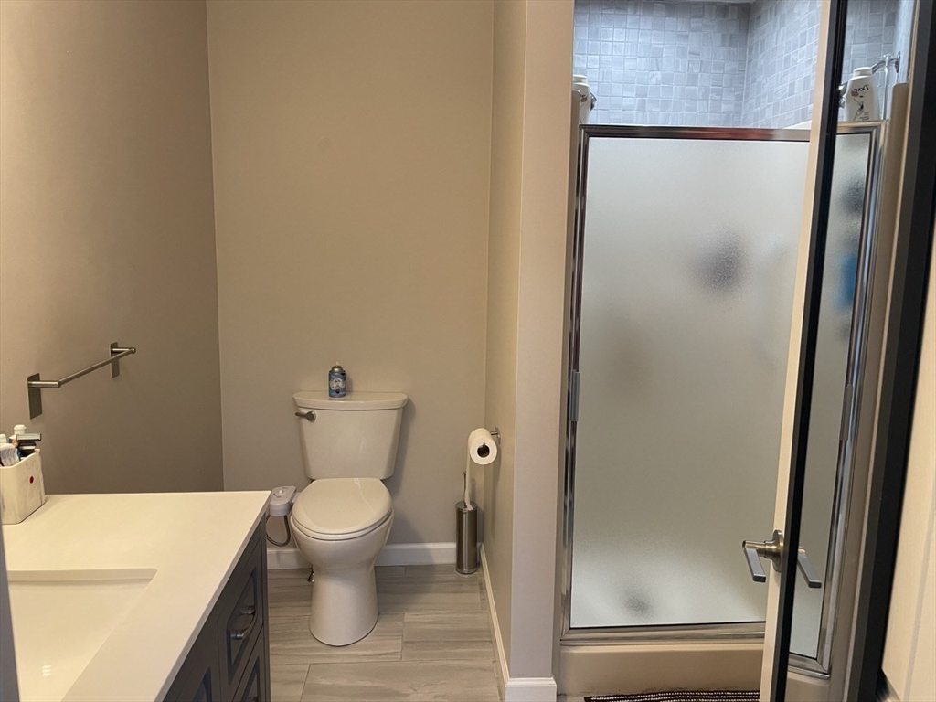 97 Metropolitan Ave, Ashland