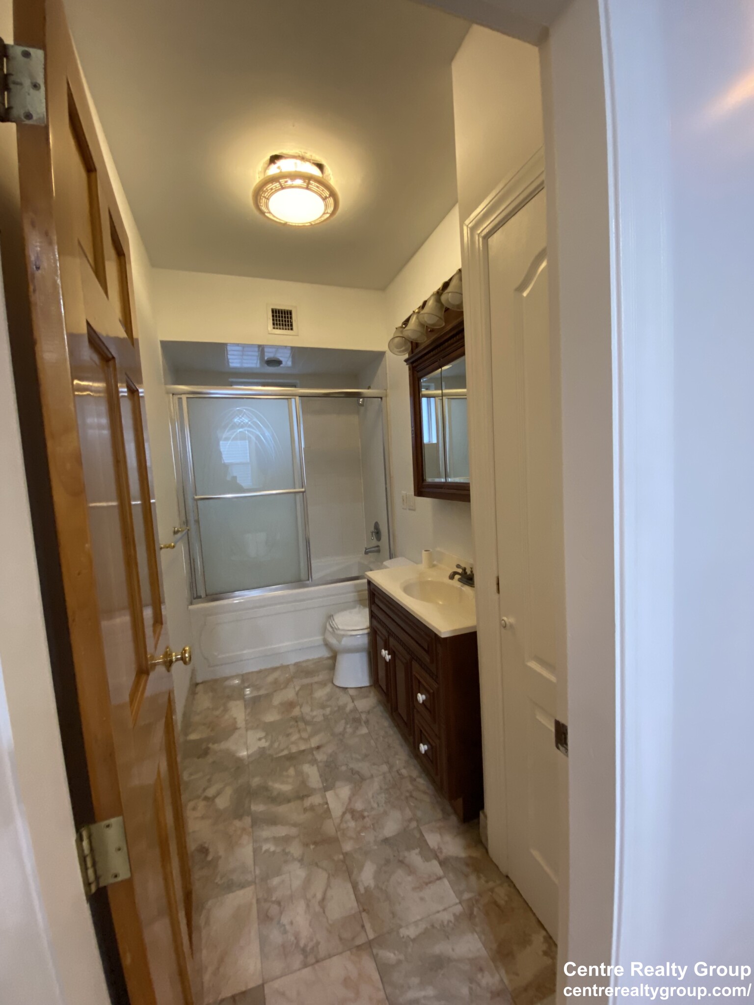 200 Hyde Park Ave, Jamaica Plain