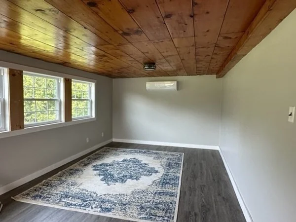 58 Hancock, Sheldonville