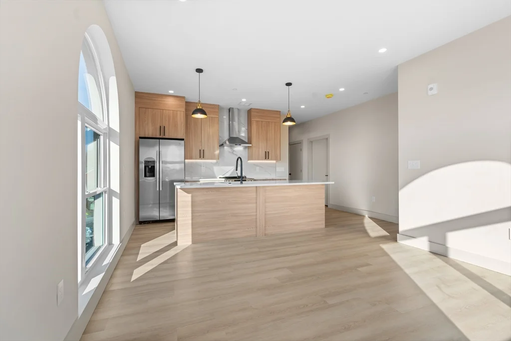 453 Franklin, Melrose