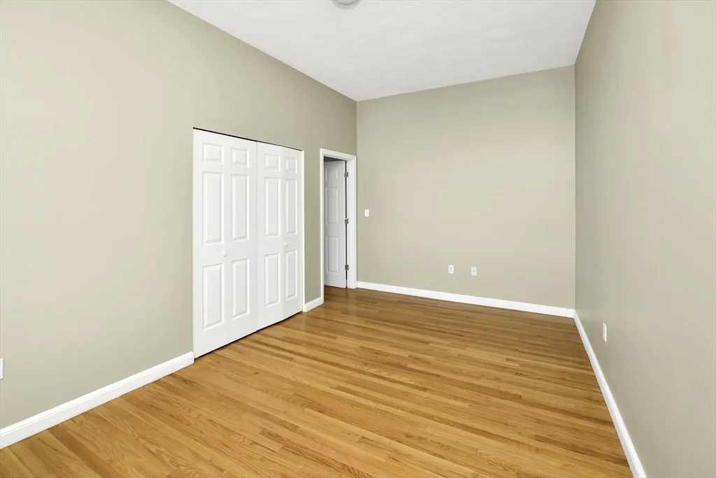 3 Forest St, Medford